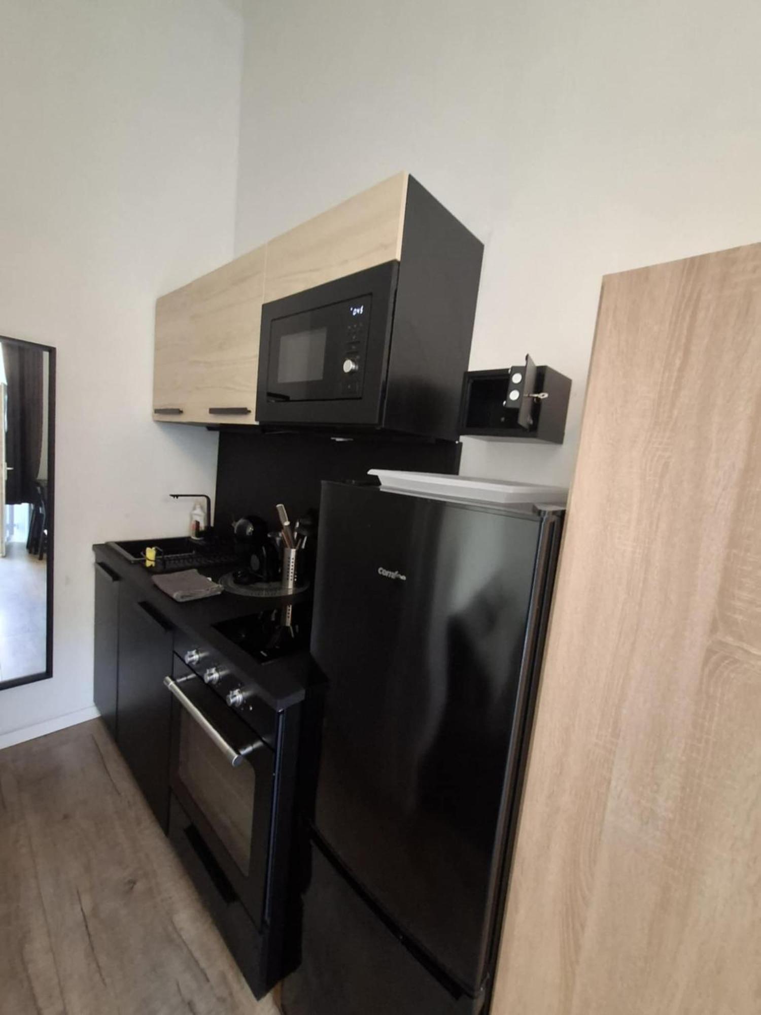 Charming Studio In The City Centre Budapest Exterior foto