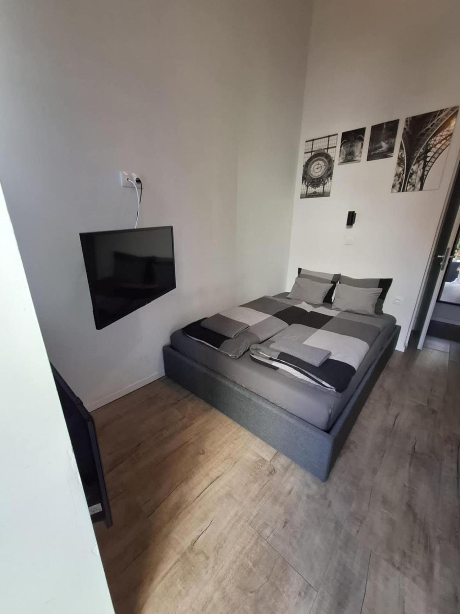 Charming Studio In The City Centre Budapest Exterior foto